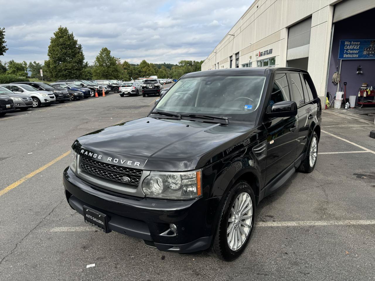Used 2011 Land Rover Range Rover Sport HSE AWD/4WD image 25