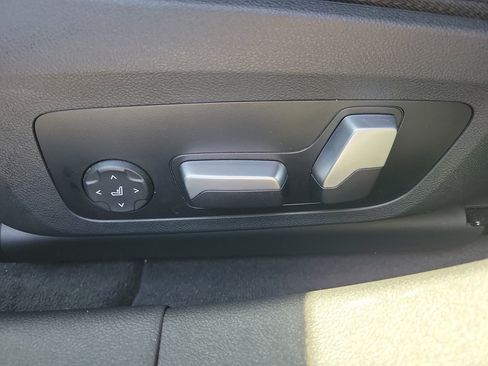 Used 2023 BMW i4 eDrive35 RWD image 19