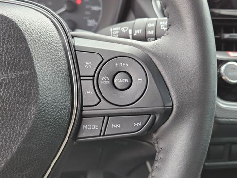 Used 2024 Toyota Corolla Cross AWD Hybrid image 20