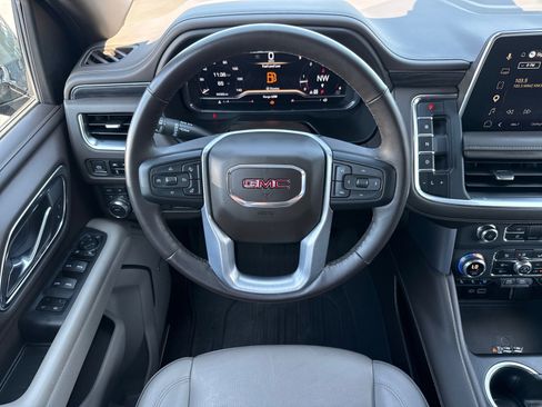 Used 2023 GMC Yukon SLT w/ SLT Premium Package AWD/4WD image 14