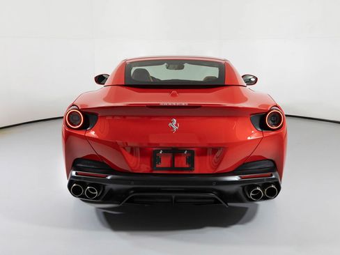 Used 2020 Ferrari Portofino image 13