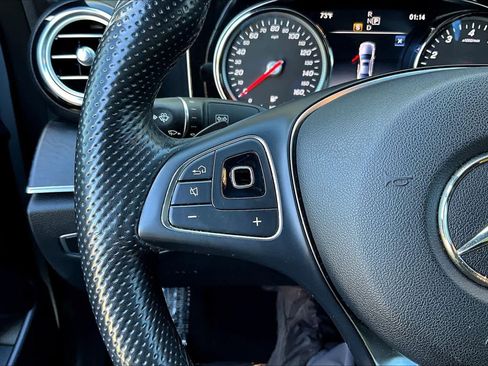 Used 2018 Mercedes-Benz E 300 image 22