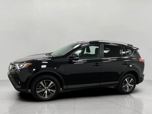 Used 2017 Toyota RAV4 XLE w/ Plus Extra Value Package image 8
