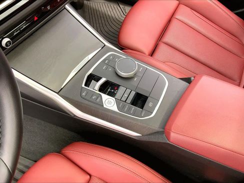 Used 2023 BMW 330i Sedan w/ Convenience Package RWD image 17