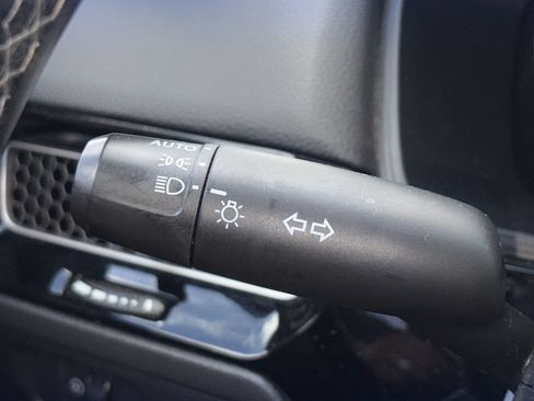 Used 2022 Honda Civic EX image 19