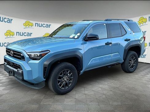 Certified 2025 Toyota 4Runner SR5 AWD/4WD image 3