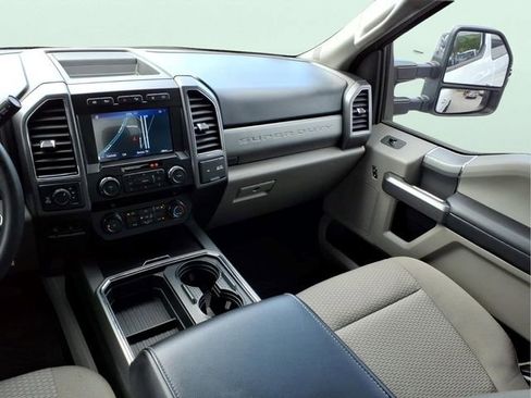Used 2020 Ford F250 XLT w/ XLT Premium Package AWD/4WD image 19