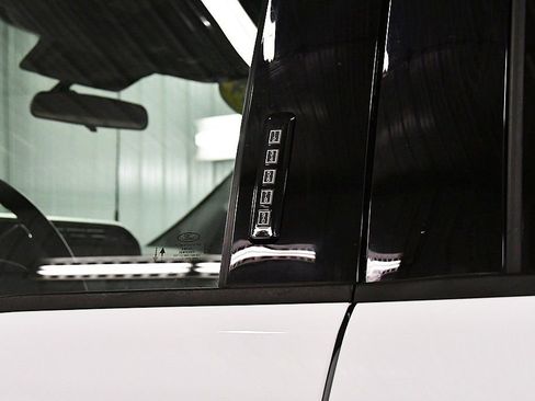 Used 2024 Ford F250 XLT image 16