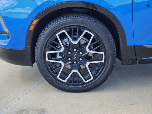 Used 2025 Chevrolet Blazer RS w/ Driver Confidence II Package FWD image 17