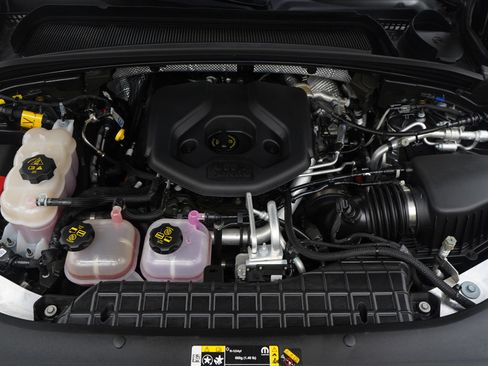 Used 2022 Jeep Grand Cherokee Overland w/ Advanced Protech Group III image 33