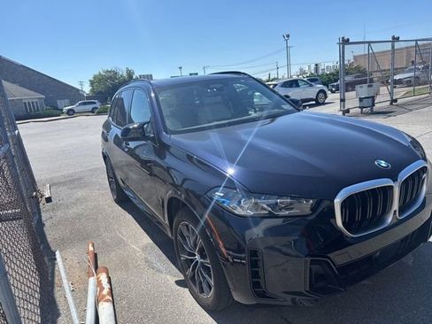 Used 2024 BMW X5 M60i AWD/4WD image 3