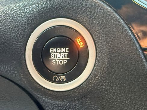 Used 2018 Chrysler 300 S RWD image 23