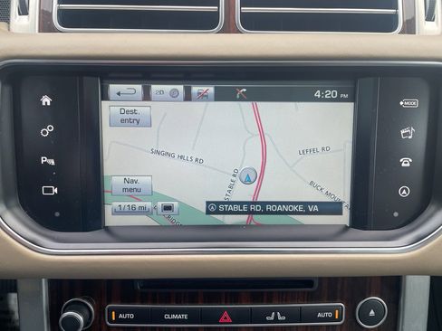 Used 2016 Land Rover Range Rover HSE image 26