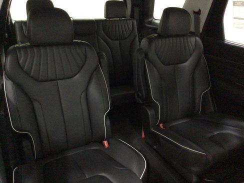 Used 2023 Hyundai Palisade Limited AWD/4WD image 30