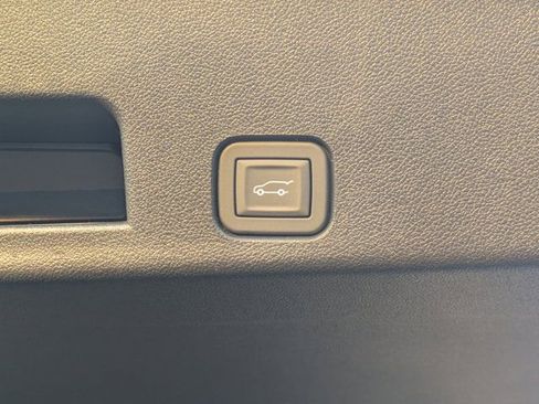New 2026 Chevrolet Traverse RS w/ LPO, Floor Liner Package FWD image 13