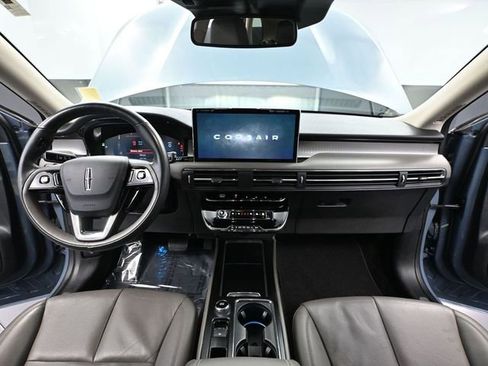 Used 2023 Lincoln Corsair Reserve image 24
