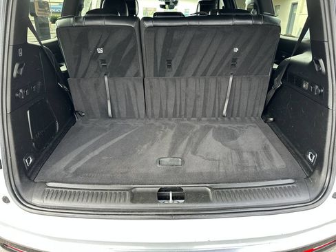 Used 2022 Jeep Wagoneer Series II AWD/4WD image 17