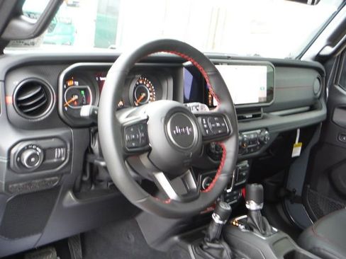 New 2026 Jeep Wrangler Unlimited Rubicon 392 w/ Quick Order Package 27X Moab AWD/4WD image 26
