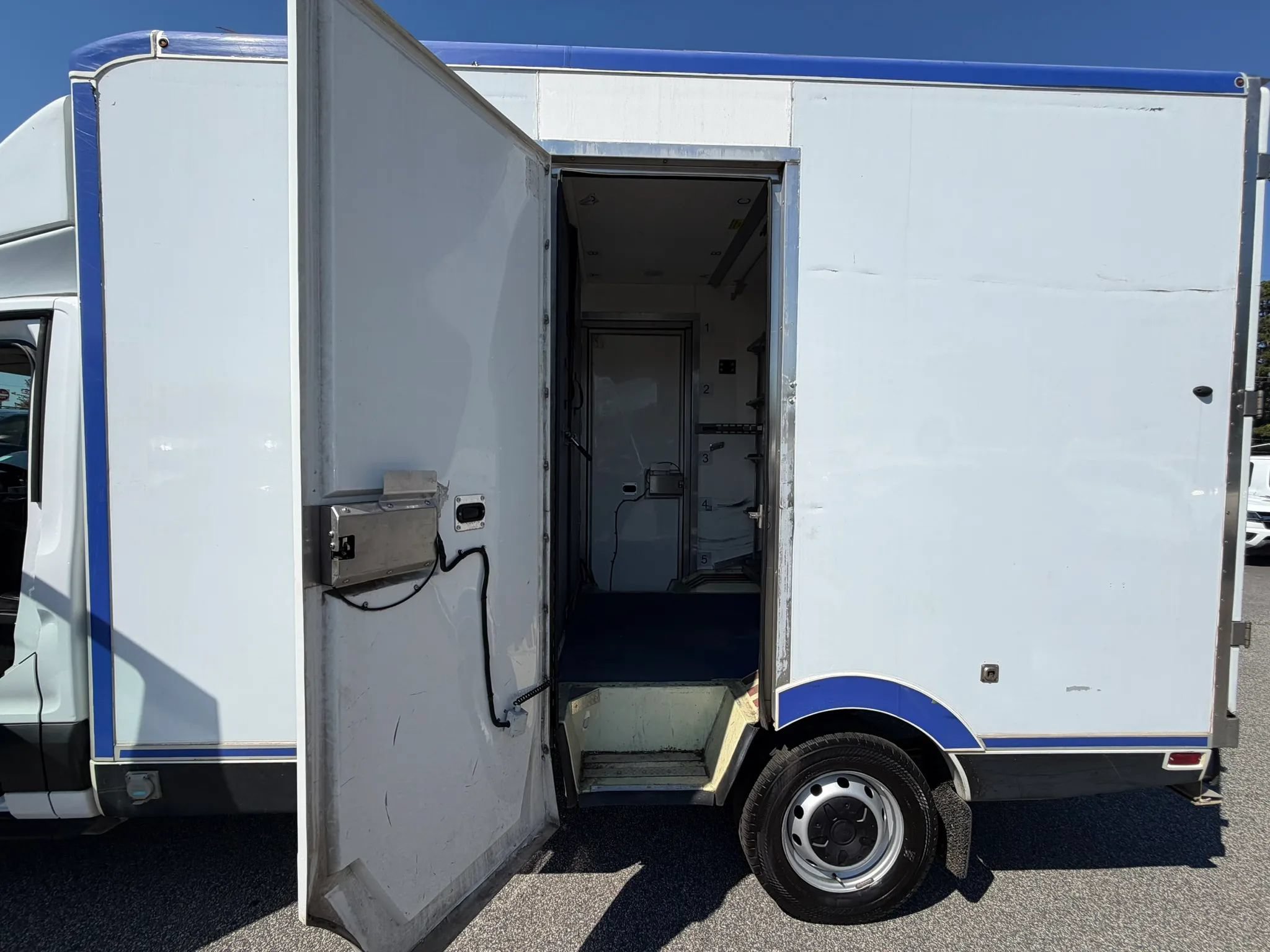 Used 2021 Ford Transit 350 w/ Upfitter Package RWD image 20