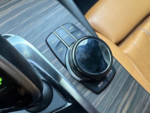Used 2022 BMW 540i w/ Executive Package RWD image 70