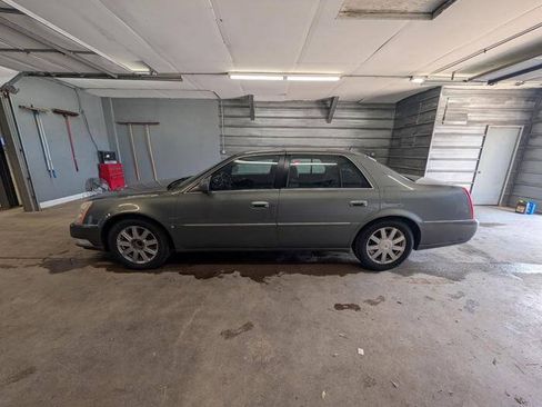 Used 2007 Cadillac DTS Luxury II FWD image 48