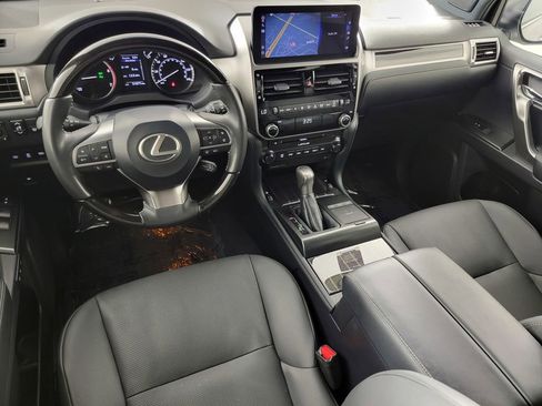 Used 2023 Lexus GX 460 Premium w/ Premium Package image 38