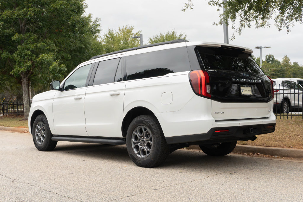 Used 2025 Ford Expedition Max Active RWD image 15