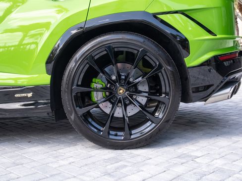 Used 2024 Lamborghini Urus S AWD/4WD image 10