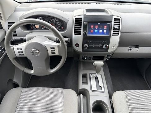 Used 2019 Nissan Frontier SV image 4