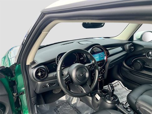 Used 2023 MINI Cooper 2-Door Hardtop image 9