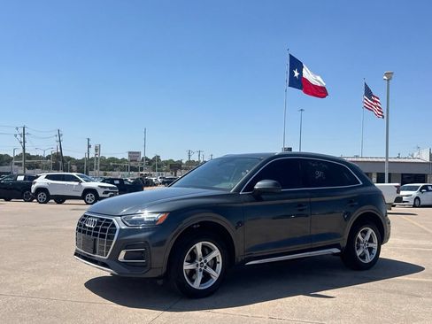 Used 2021 Audi Q5 2.0T Premium w/ Convenience Package AWD/4WD image 11