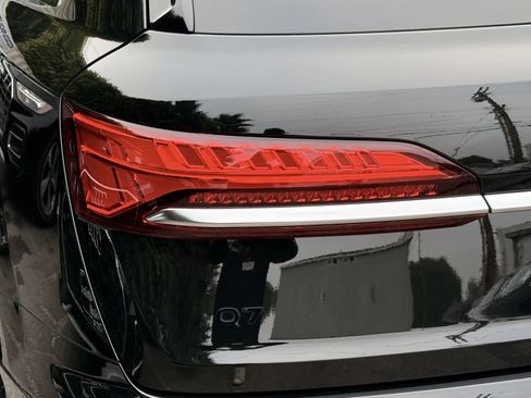 Used 2025 Audi Q7 3.0T Premium w/ Convenience Package image 28