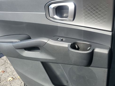 New 2026 Kia Sorento S image 13