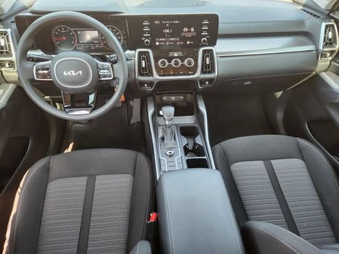Certified 2023 Kia Sorento LX FWD image 25