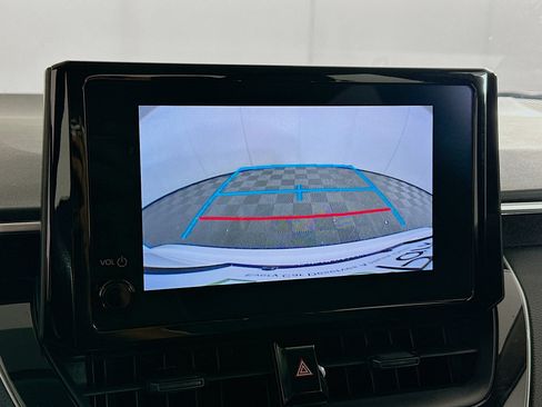 Used 2024 Toyota Corolla LE FWD image 19