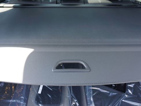 Certified 2025 Mercedes-Benz GLC 300 4MATIC image 72