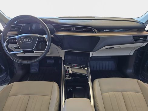 Used 2024 Audi Q8 e-tron Premium AWD/4WD image 10