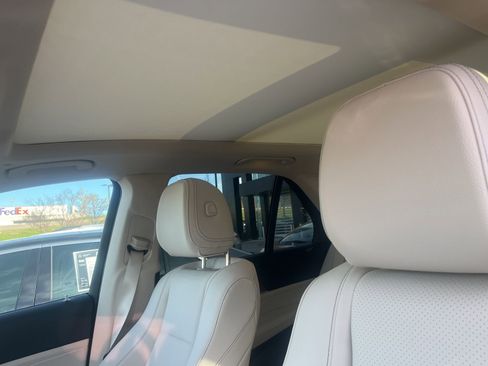 Used 2025 Mercedes-Benz GLE 450 GLE 450 image 11