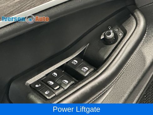 Used 2024 Jeep Grand Cherokee Limited AWD/4WD image 21