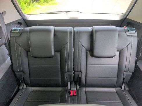 Used 2023 Volkswagen Atlas SEL AWD/4WD image 35