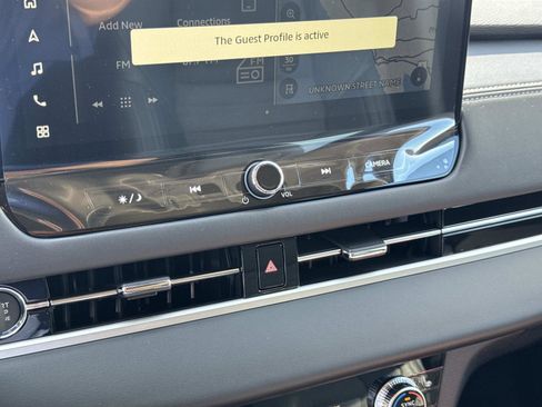 New 2025 Mitsubishi Outlander SE image 23