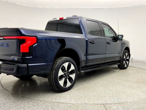 Used 2023 Ford F150 Lightning Platinum image 5