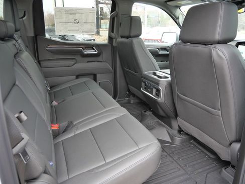 New 2026 GMC Sierra 1500 SLT w/ SLT Premium Plus Package image 28