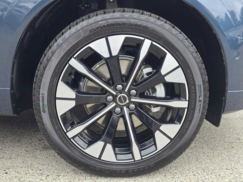 Used 2026 Volvo XC60 B5 Plus w/ Climate Package AWD/4WD image 9