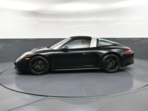 Certified 2017 Porsche 911 Targa 4 AWD/4WD image 2