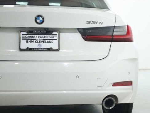 Certified 2024 BMW 330i xDrive Sedan w/ Convenience Package AWD/4WD image 45