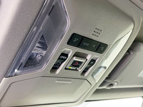 Used 2025 Toyota RAV4 XLE w/ Convenience Package image 22