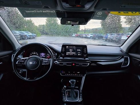 Certified 2021 Kia Seltos EX AWD/4WD image 18