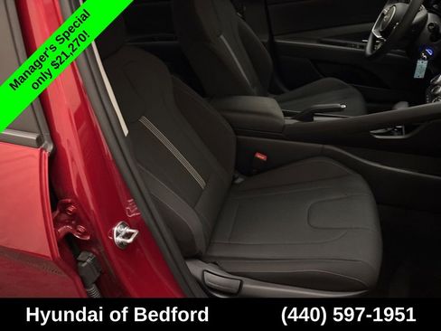 Certified 2026 Hyundai Elantra SE FWD image 24