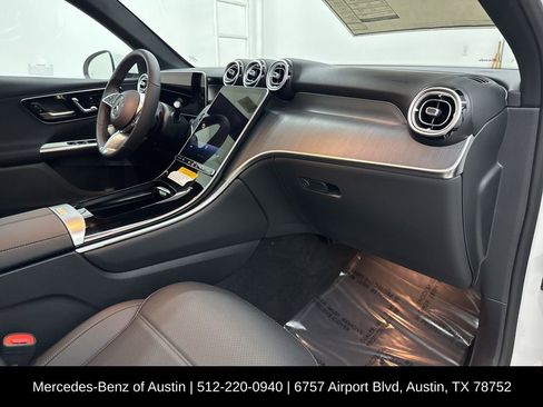 Certified 2026 Mercedes-Benz GLC 300 image 24